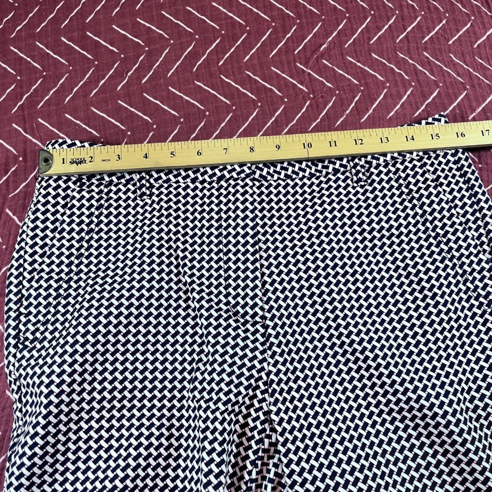 Tommy Hilfiger Size 10 Womens Stretch Slim Crop Pants Geometric Print - Picture 8 of 12